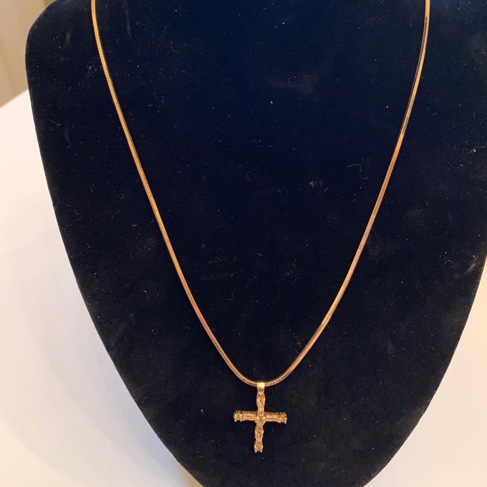 Fifth Avenue Collection Necklace and earrings